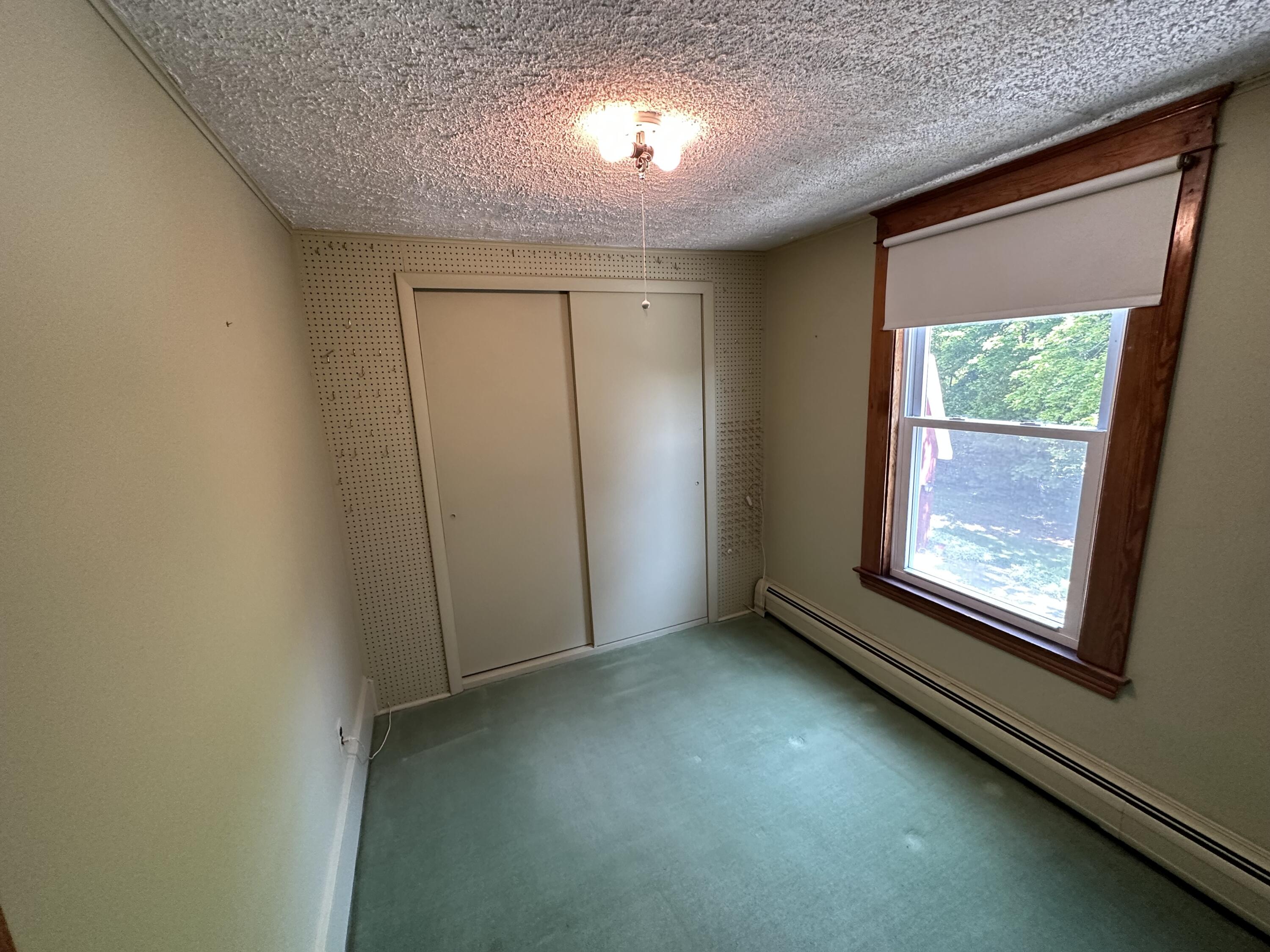 17 Yeaton Street Waterville ME 04901
