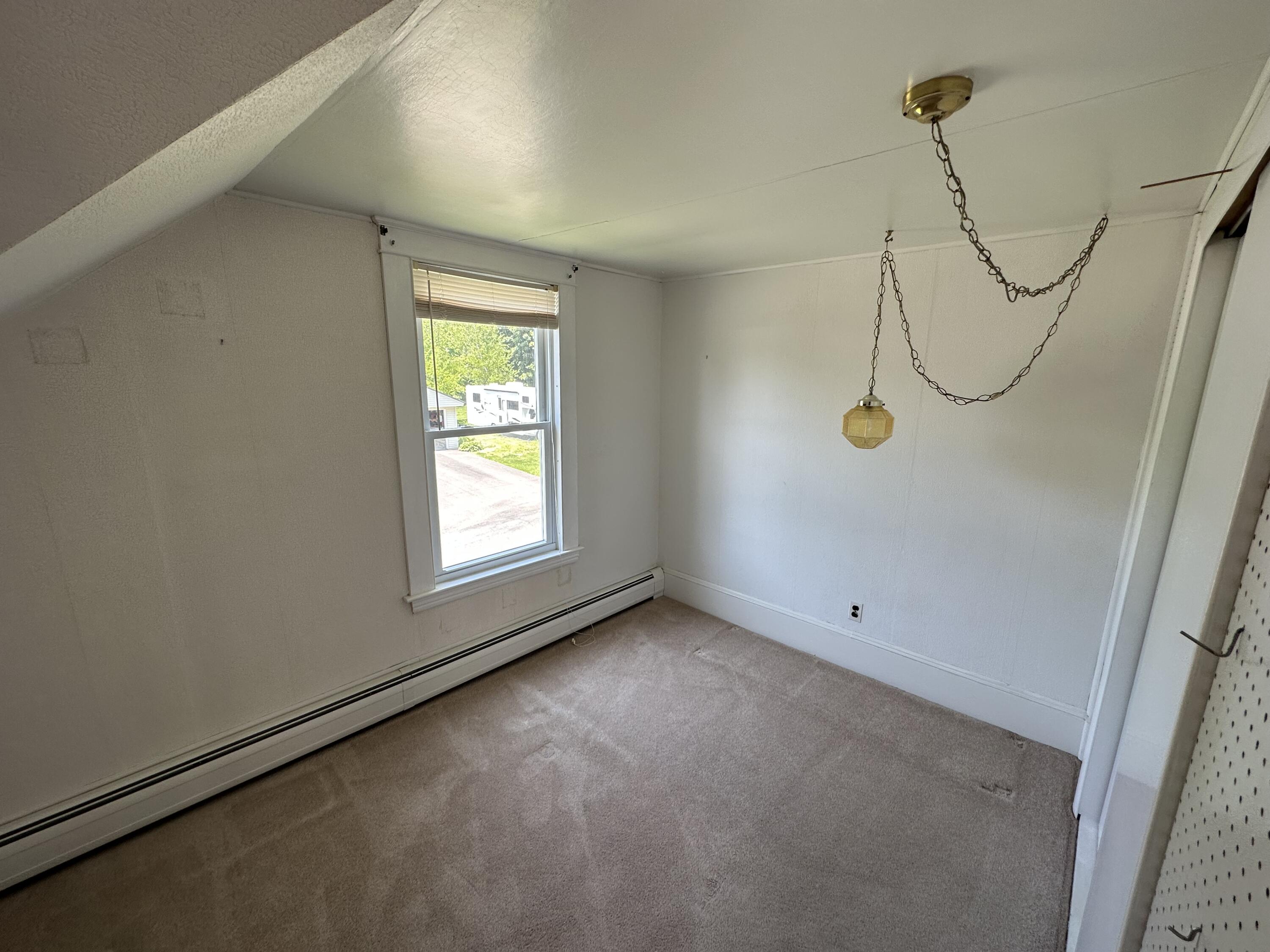 17 Yeaton Street Waterville ME 04901