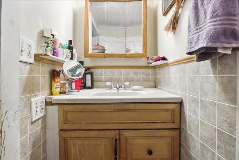 62 North Street Mechanic Falls ME 04256