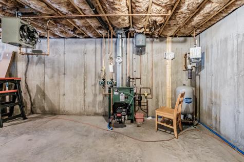 159 Bisco Road Paris ME 04281