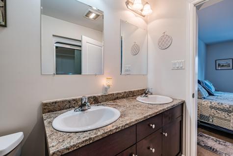 159 Bisco Road Paris ME 04281