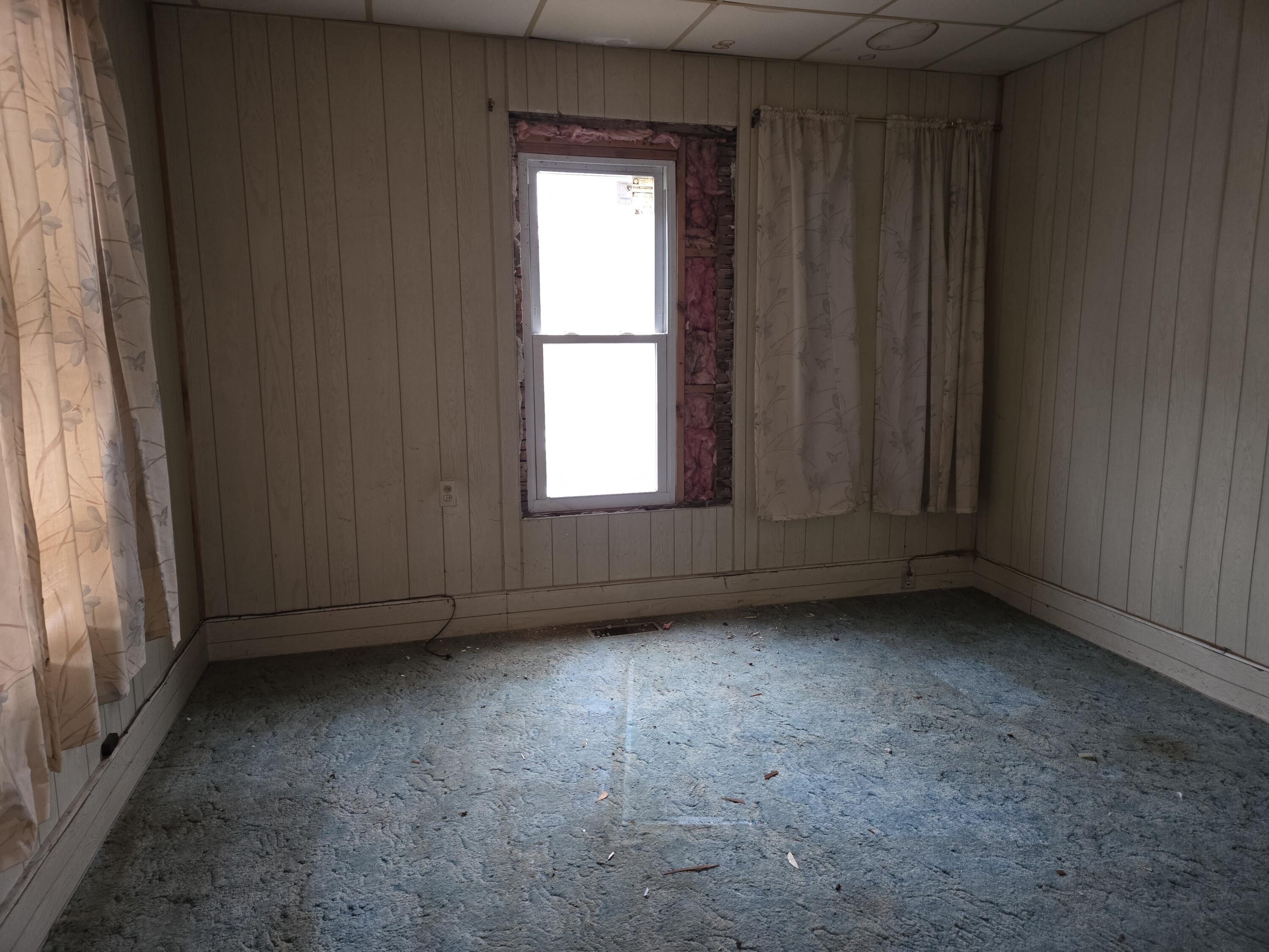 2 Flood Street Mexico ME 04257