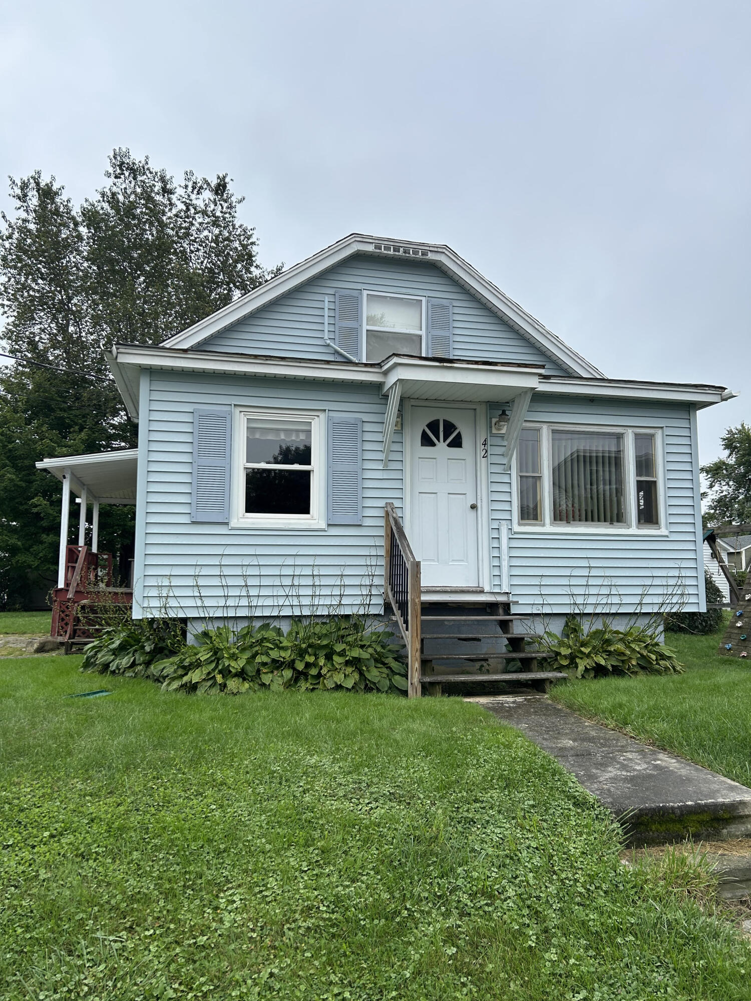 42 Jones Avenue Lewiston ME 04240