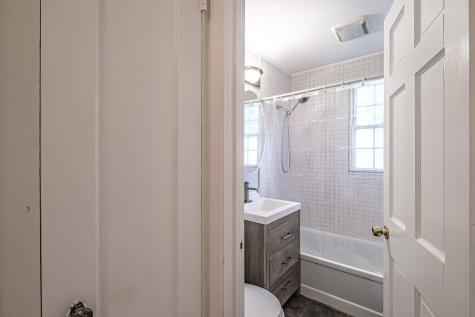 52 Mckinley Street South Portland ME 04106