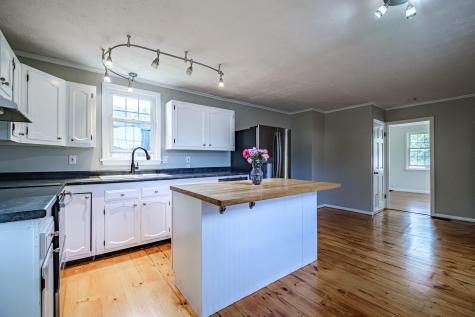 52 Mckinley Street South Portland ME 04106