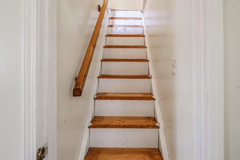 52 Mckinley Street South Portland ME 04106