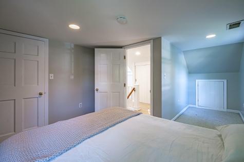 52 Mckinley Street South Portland ME 04106