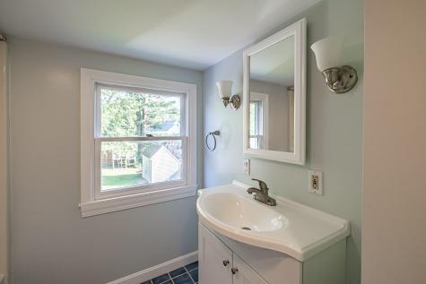 52 Mckinley Street South Portland ME 04106