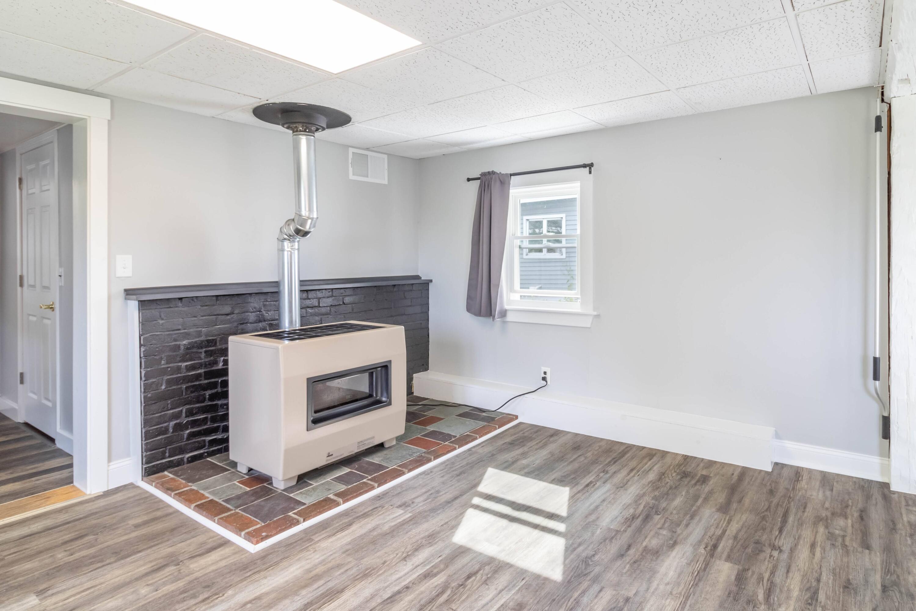 1102 N Main Street Brewer ME 04412