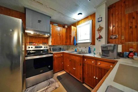 33 Columbia Street Houlton ME 04730