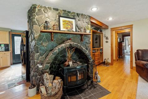 1 Castle View Lane Belgrade ME 04917