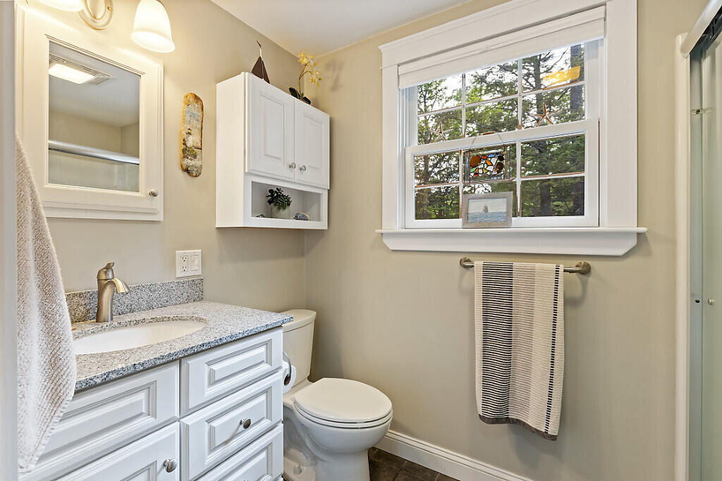 1 Castle View Lane Belgrade ME 04917