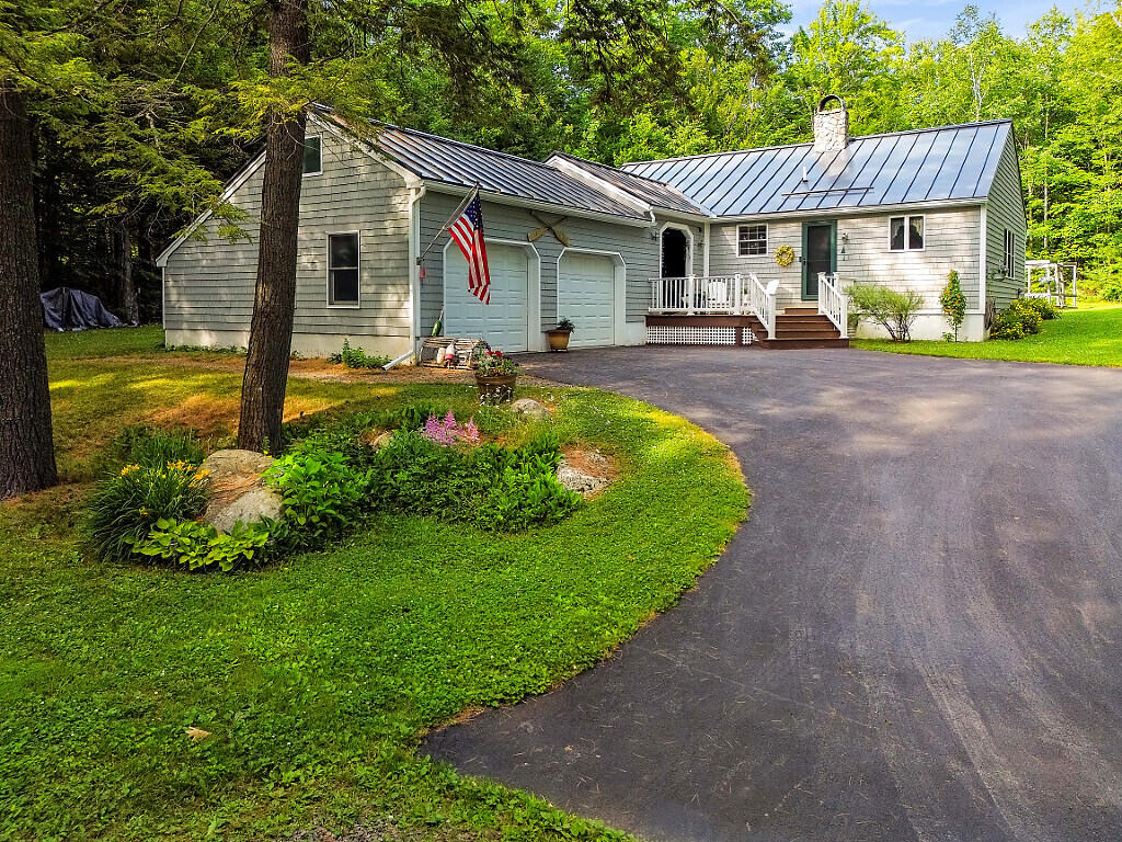 1 Castle View Lane Belgrade ME 04917