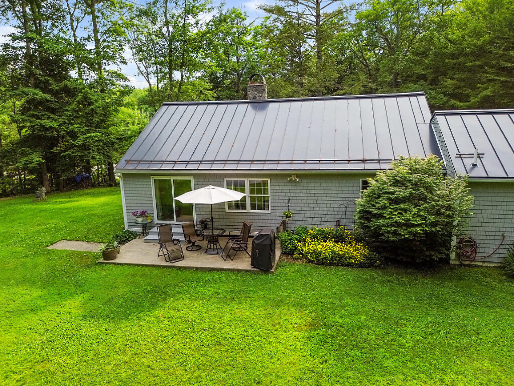 1 Castle View Lane Belgrade ME 04917