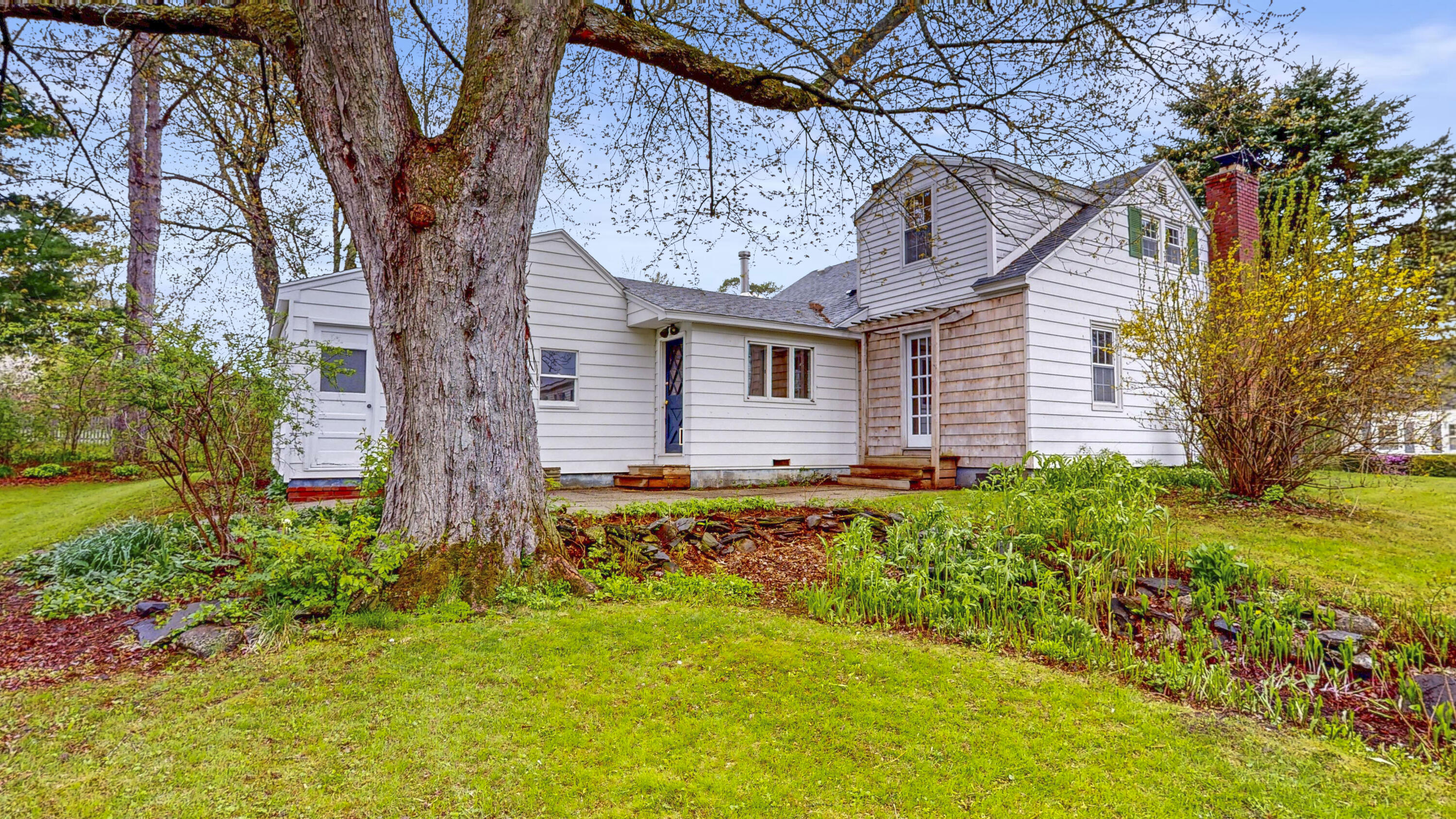 41 Googin Street Lewiston ME 04240
