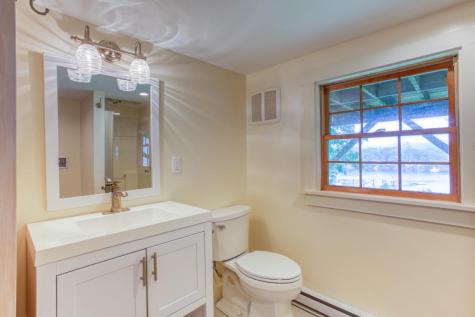 672 Ocean Point Road Boothbay ME 04544
