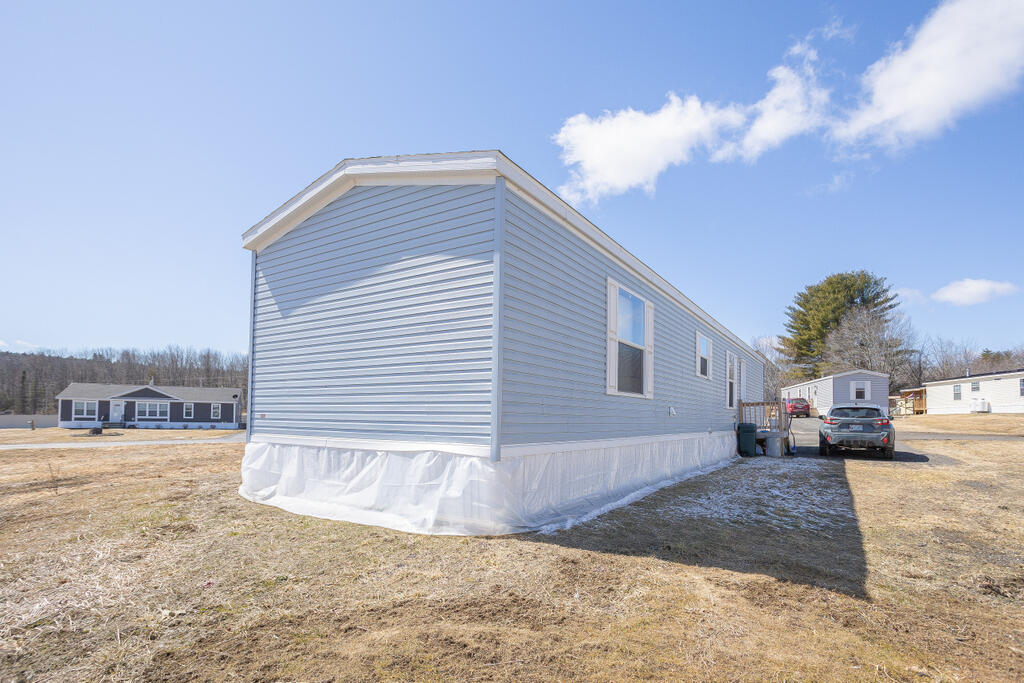 187 Brier Lane Farmington ME 04938