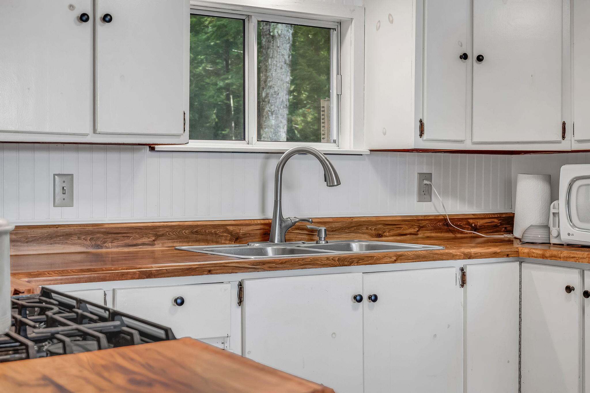 19 Hastings Drive Holden ME 04429