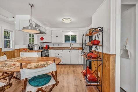 19 Hastings Drive Holden ME 04429