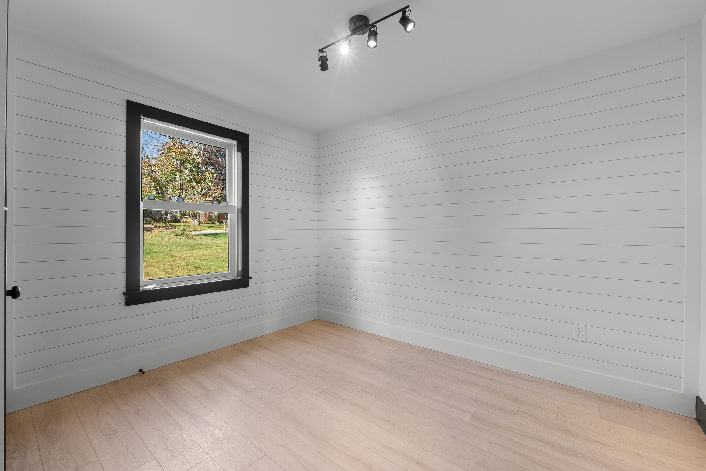 38 High Street North Berwick ME 03906