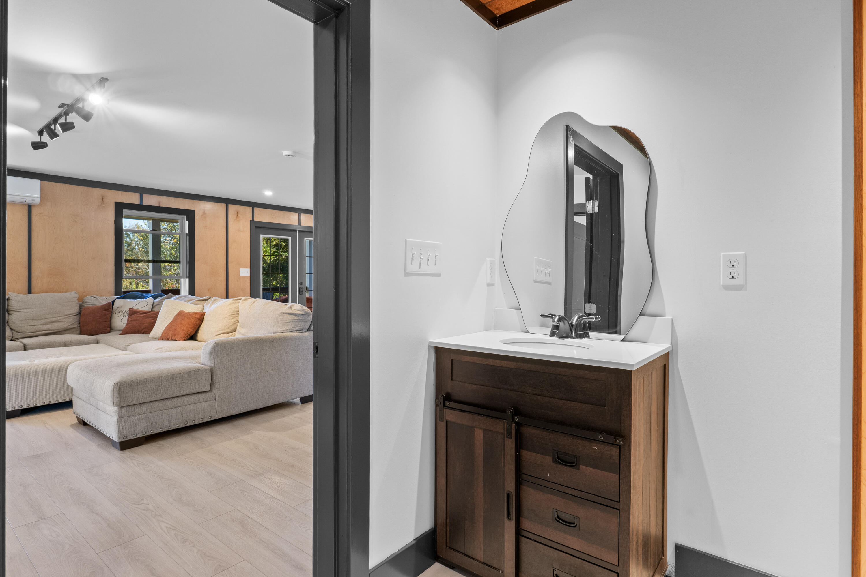 38 High Street North Berwick ME 03906