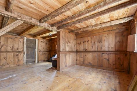 261 Northeast Road Standish ME 04084