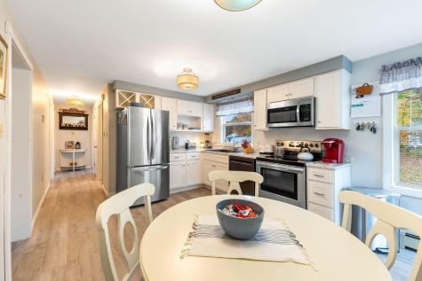 127 Barlen Street Farmington ME 04938