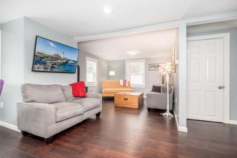 299 Portland Street Yarmouth ME 04096