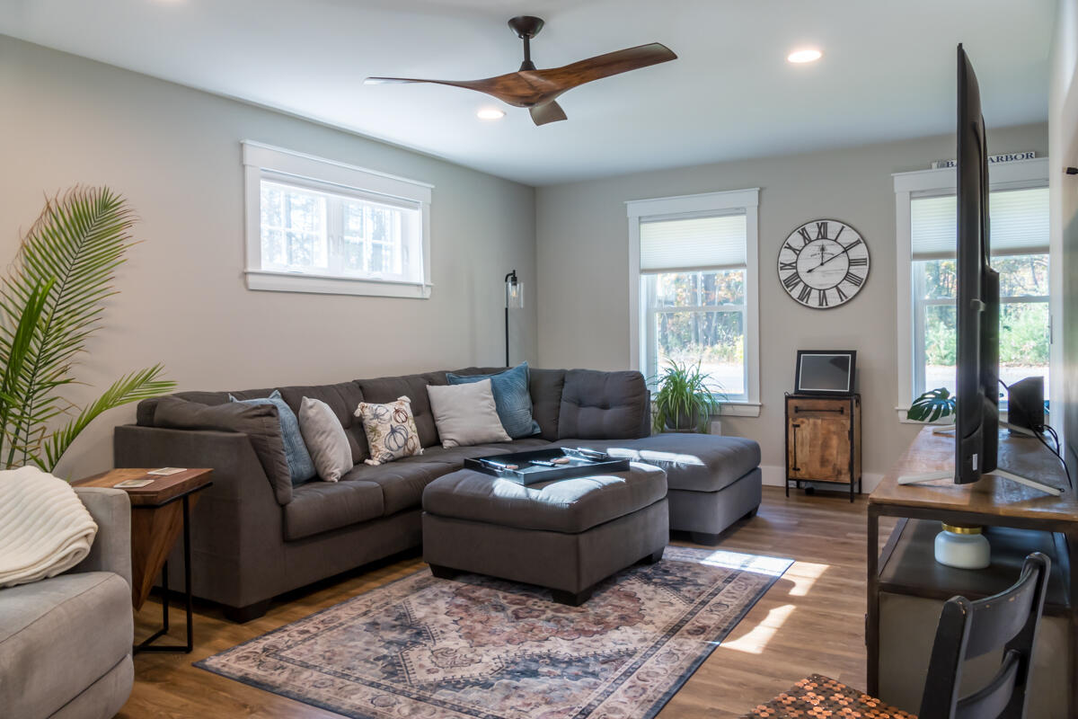 15 Neptune Drive Brunswick ME 04011