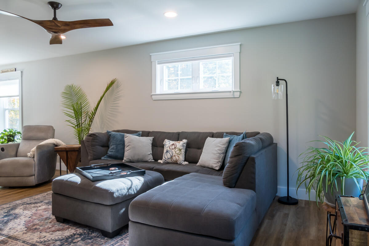 15 Neptune Drive Brunswick ME 04011