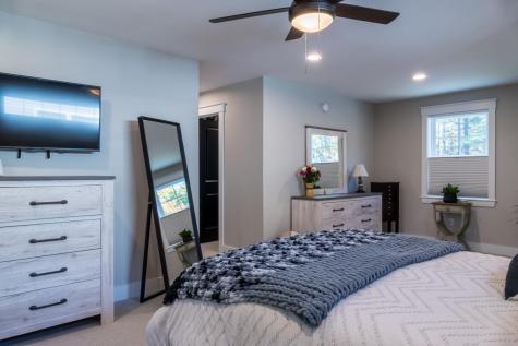 15 Neptune Drive Brunswick ME 04011