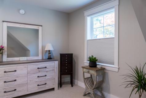 15 Neptune Drive Brunswick ME 04011