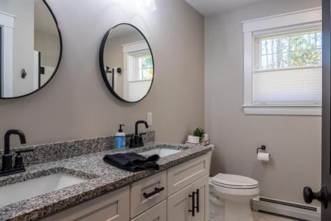 15 Neptune Drive Brunswick ME 04011