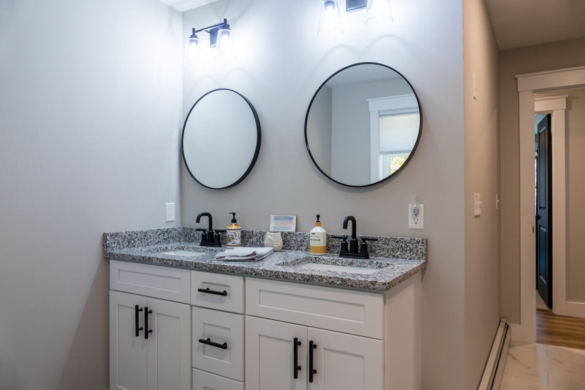 15 Neptune Drive Brunswick ME 04011