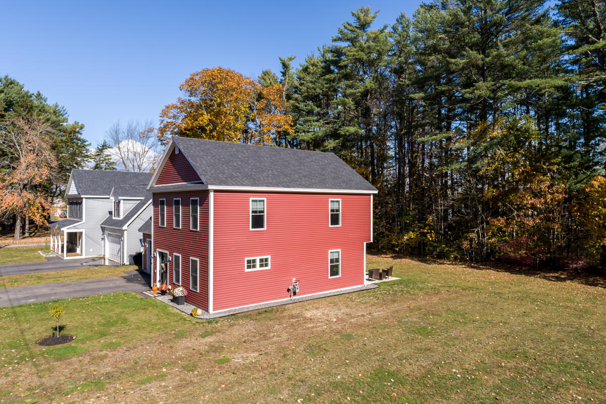 15 Neptune Drive Brunswick ME 04011