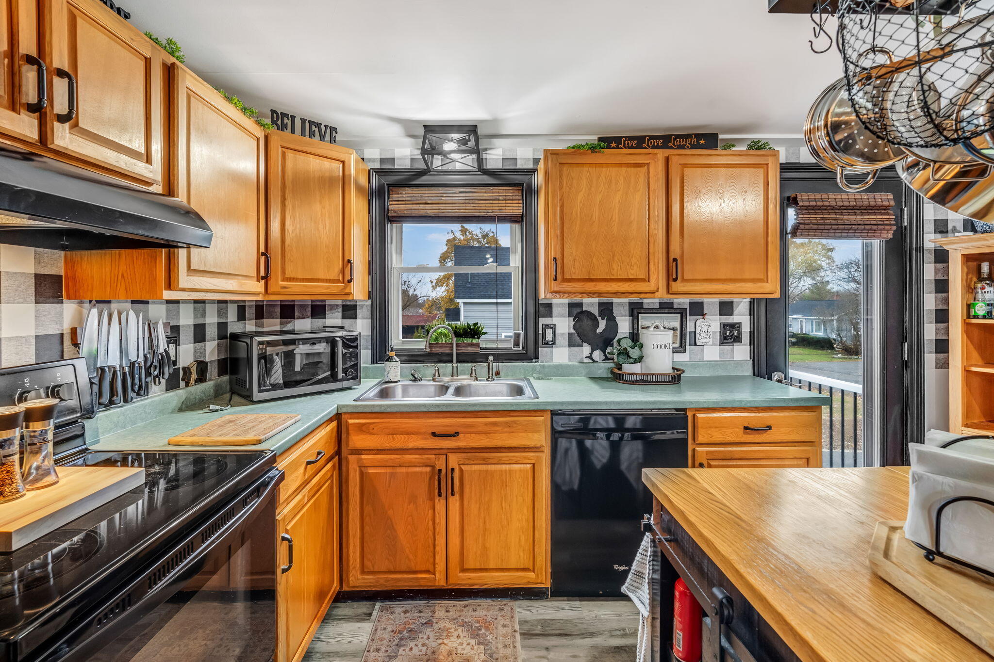 19 Broadway Rockland ME 04841