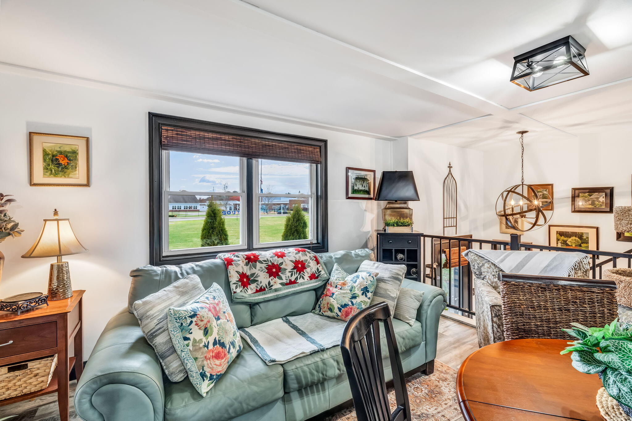 19 Broadway Rockland ME 04841