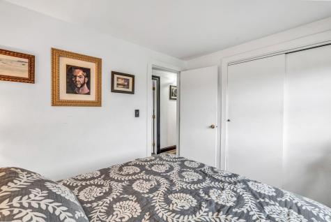 19 Broadway Rockland ME 04841