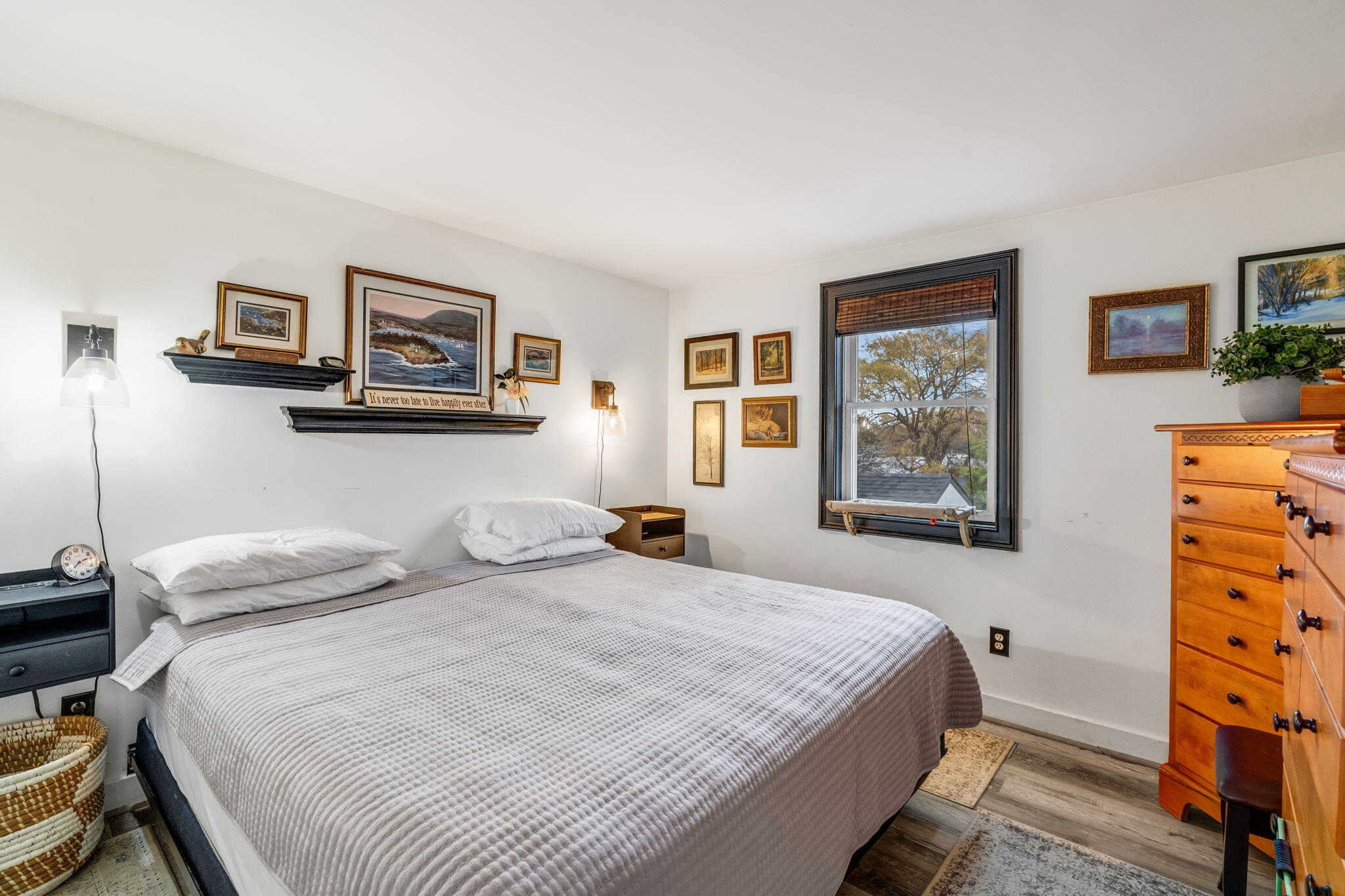 19 Broadway Rockland ME 04841