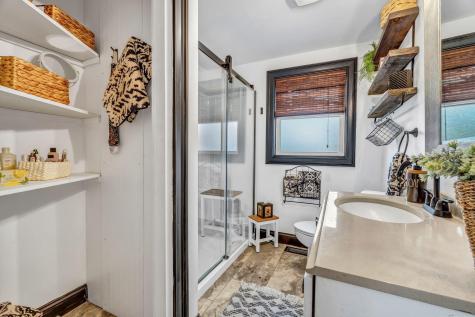 19 Broadway Rockland ME 04841