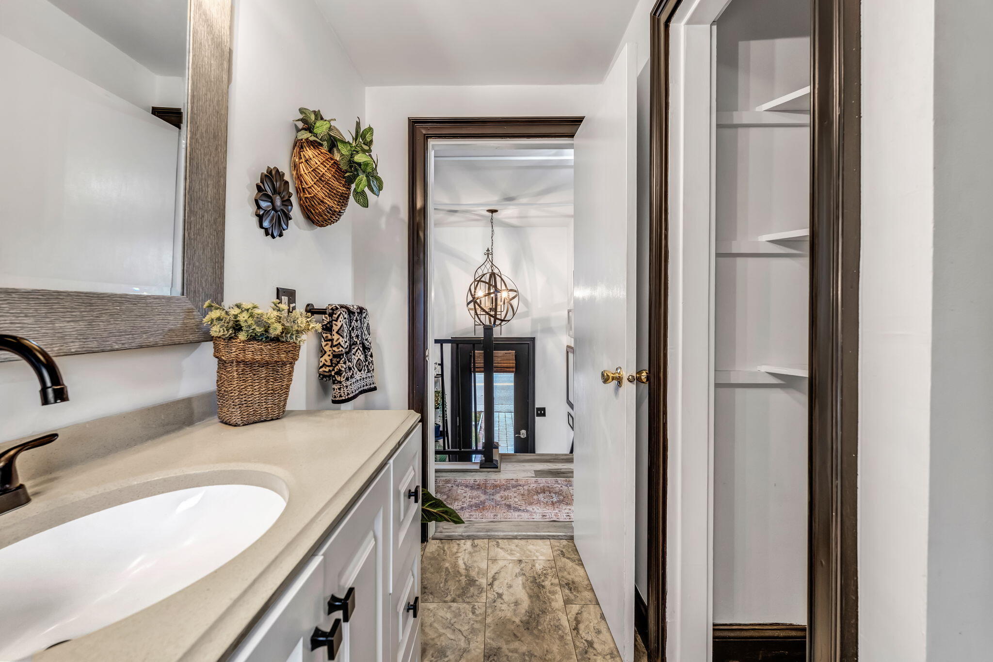 19 Broadway Rockland ME 04841