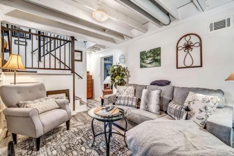 19 Broadway Rockland ME 04841