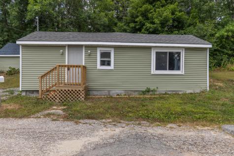 16 Merton Boulevard Lewiston ME 04240