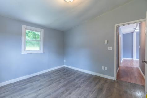 16 Merton Boulevard Lewiston ME 04240