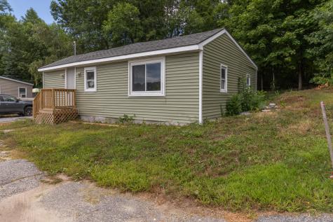 16 Merton Boulevard Lewiston ME 04240