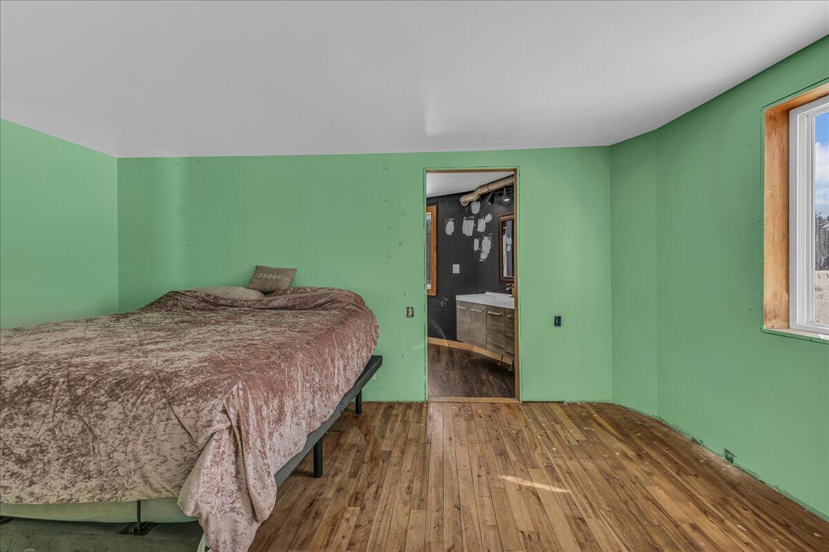 2 Winter Street Northport ME 04849