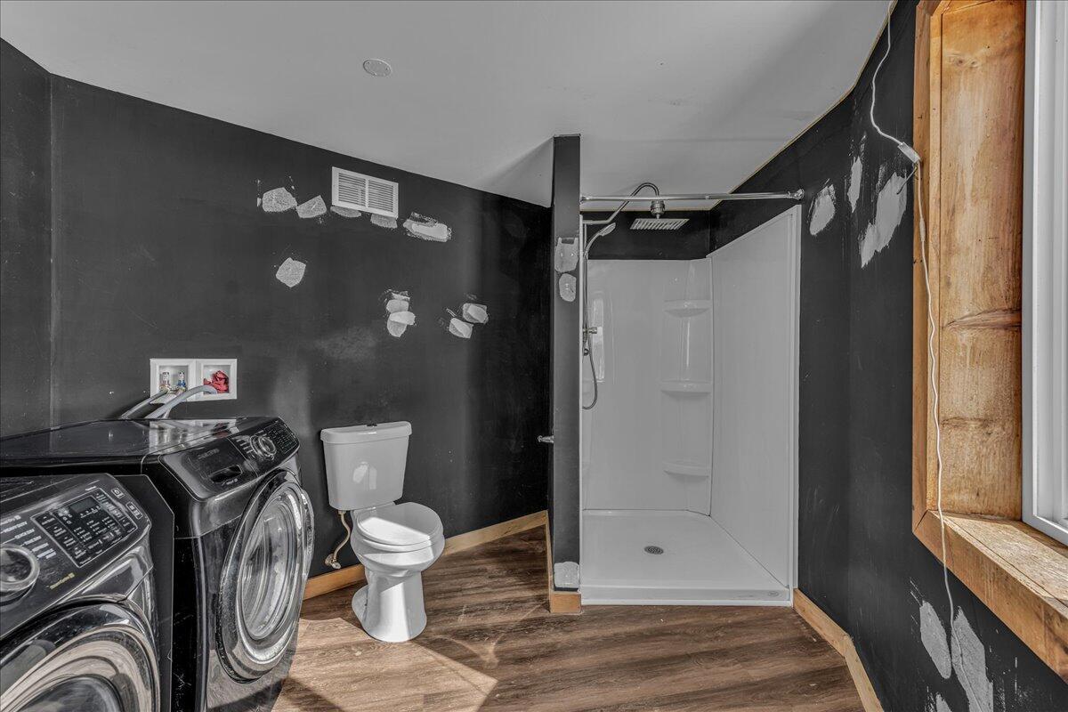 2 Winter Street Northport ME 04849