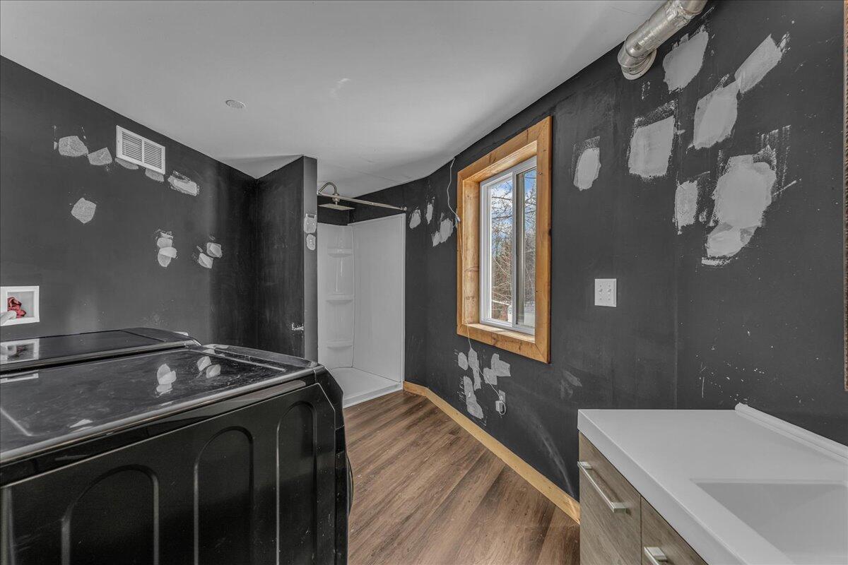 2 Winter Street Northport ME 04849