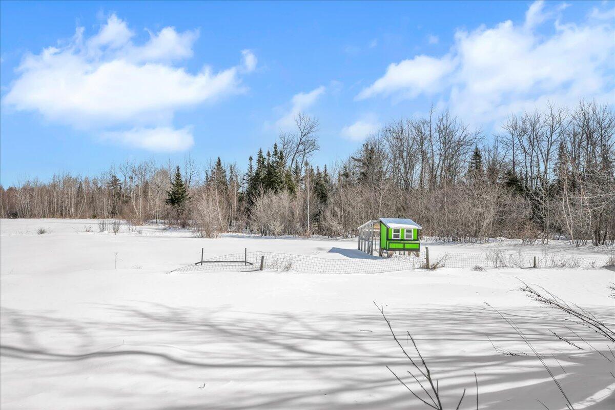 2 Winter Street Northport ME 04849