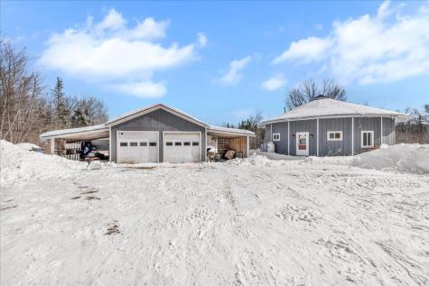 2 Winter Street Northport ME 04849